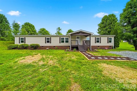 2295 Amy Court sold home in Burkeshire Estates, Lenoir, NC