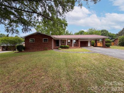 128 Greenview Drive active home in Southwood Park, Kannapolis, NC