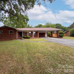 128 Greenview Drive