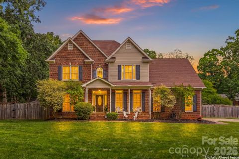 1305 Mill Race Lane pending home in Stevens Mill, Matthews, NC