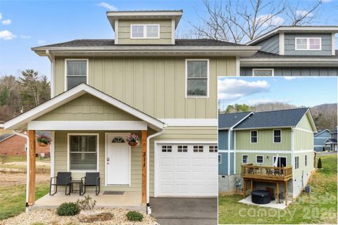 311 Jenna Clare Lane pending home in Sycamore Cove, Asheville, NC