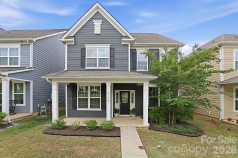 8123 Cornhill Avenue active home in Rea Farms, Charlotte, NC
