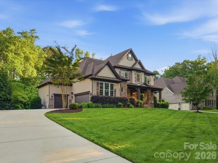 1126 Bromley Drive active home in Bromley, Matthews, NC