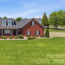 600 Ivah Lee Way