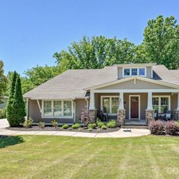 1044 Wessington Manor Lane