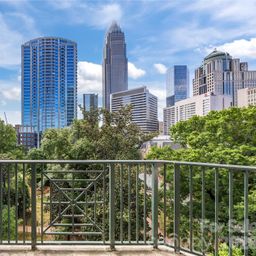 300 W 5th Street