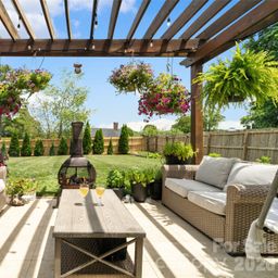 3917 Laurel View Circle
