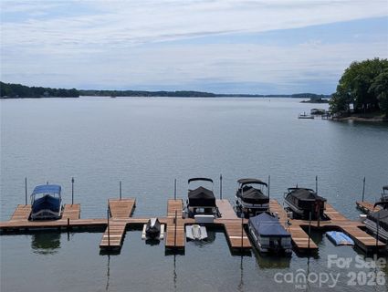 Spinnaker Bay, Sherrills Ford