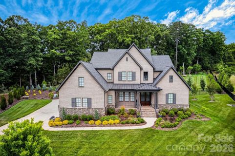 1115 Shelton Oaks Court