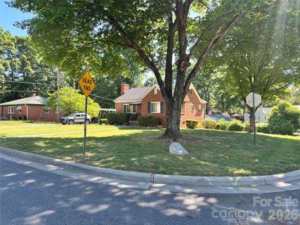 Homes in York, Charlotte
