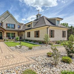 1430 Rosehill Drive