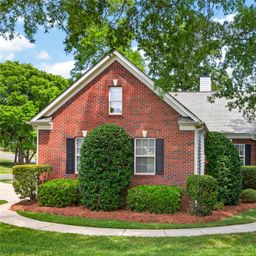 1918 Weighmont Court