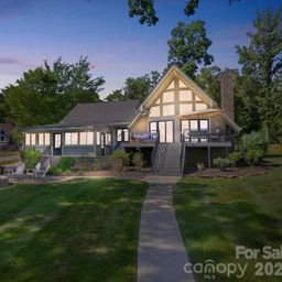 450 Mainsail Road