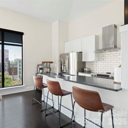 115 E Park Avenue