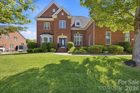 1825 Laveta Road pending home in Highland Creek, Charlotte, NC