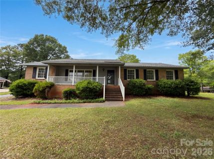 2077 Strafford Drive sold home in Arrowood Estates, Lancaster, SC