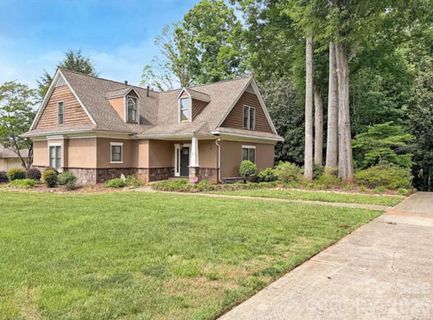 911 Weymouth Drive sold home in Cross Creek, Gastonia, NC