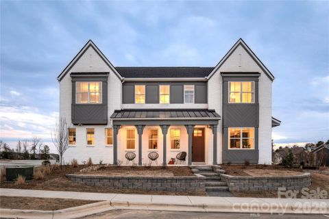 1008 Cobalt Drive pending home in Windell Woods, Tega Cay, SC
