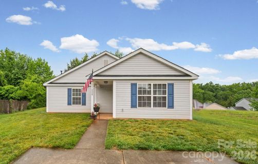 559 Railway Place pending home in Southern Chase, Concord, NC
