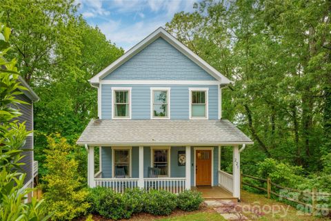 221 Courtland Place active home in Montford, Asheville, NC