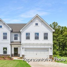 128 Pembroke Way