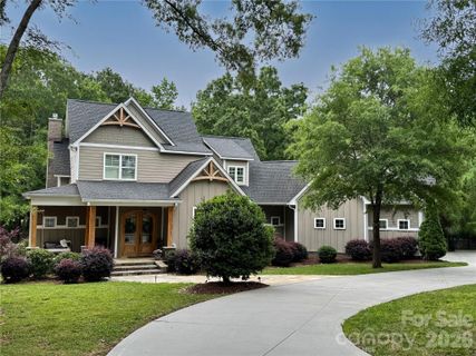1595 Mary Ellen Drive