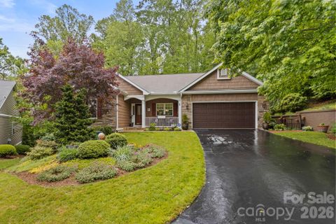 69 Old Pasture Way pending home in Shaws Creek Farm, Hendersonville, NC