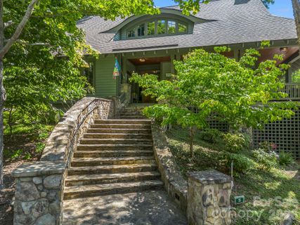 5 Longfellow Drive pending home in Cheshire, Black Mountain, NC