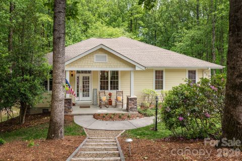 113 Chancery Court active home in Kenmure, Flat Rock, NC