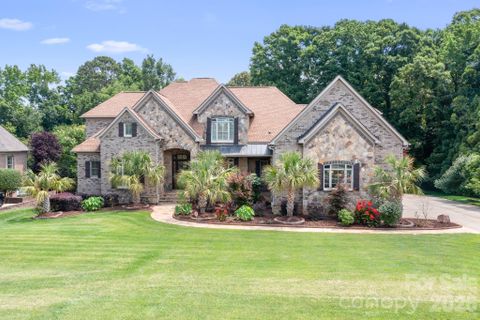 Homes in Providence Downs, Waxhaw