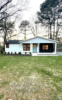 508 Olin Drive active home in Hillcrest, Waxhaw, NC