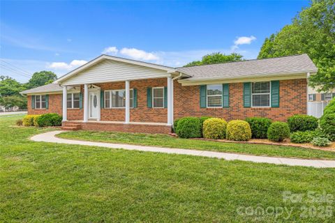 2430 Old Cedarwood Drive active home in Quail Hollow Park, Concord, NC