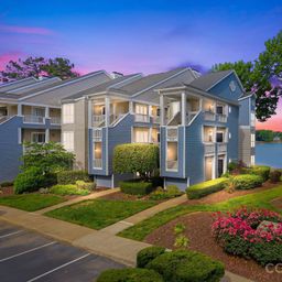 913 Southwest Drive