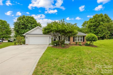 124 Huckleberry Lane sold home in Riverfront, Mount Holly, NC