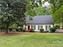 14132 Honeysuckle Ridge Drive sold home in Matthews, SC