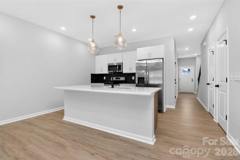 337 N Hoskins Road