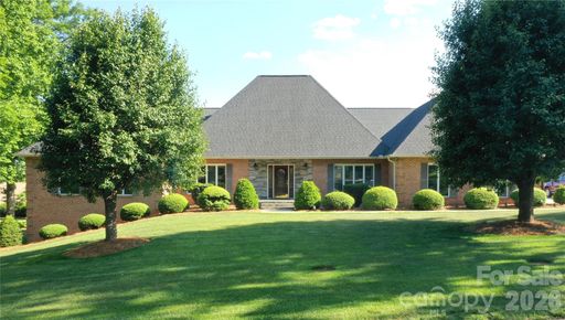 3493 Duck Pond Drive pending home in Rock Barn, Conover, NC