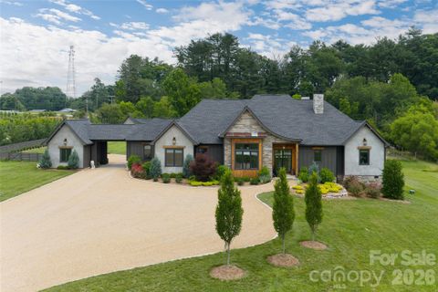 A home in Woodbridge, Horse Shoe