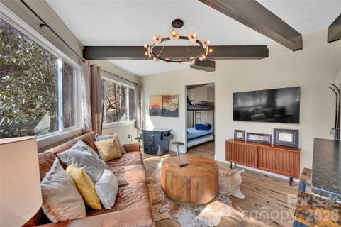109 Beechwood Lane active home in Beechwood, Beech Mountain, NC