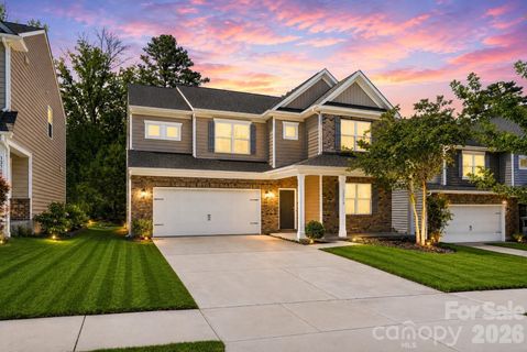 Homes in Chateau, Charlotte