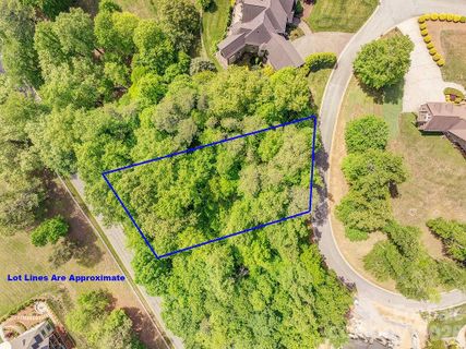 61 Bradford Vistas Drive pending home in Waterford Lakes, Fletcher, NC
