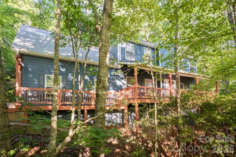 7 Timber Park Drive active home in Timber Park, Black Mountain, NC