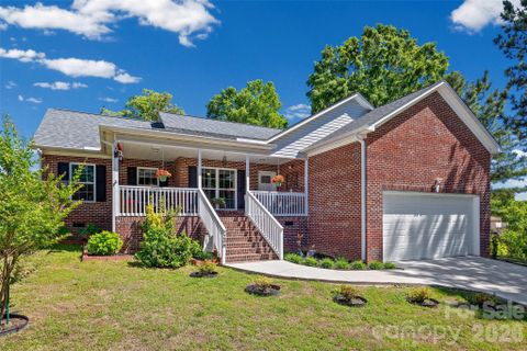 Homes in Ole Eastpointe, York