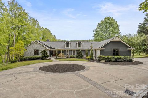 301 Winding Meadows Drive active home in Kenmure, Flat Rock, NC