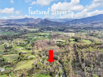 676 Cathey Cove Road active home in Spring Valley, Waynesville, NC