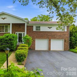 208 Applecross Lane
