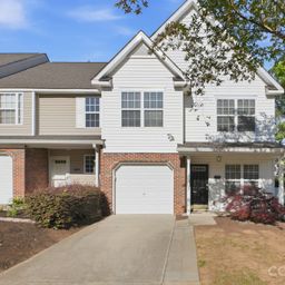 790 Rock Lake Glen