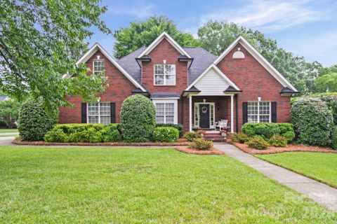 2820 Monterrey Lane sold home in Savannah Way, Monroe, NC
