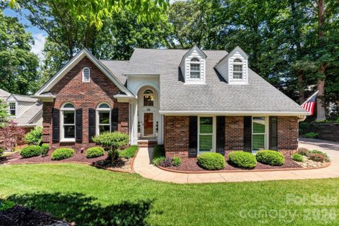 15211 Sharrow Bay Court sold home in Wynfield, Huntersville, NC
