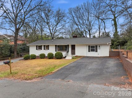 105 College Heights Boulevard